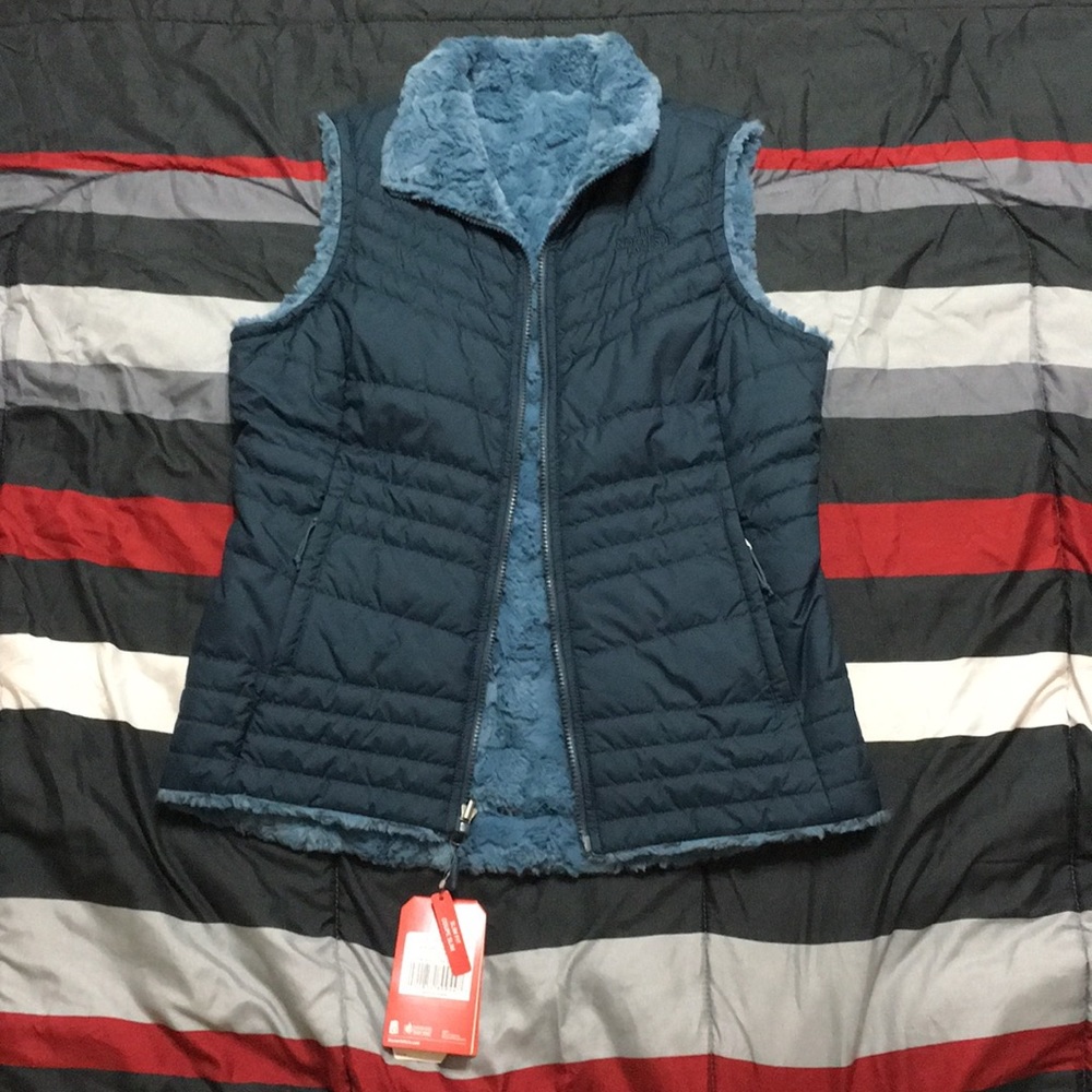 North face reversible mossbud swirl vest